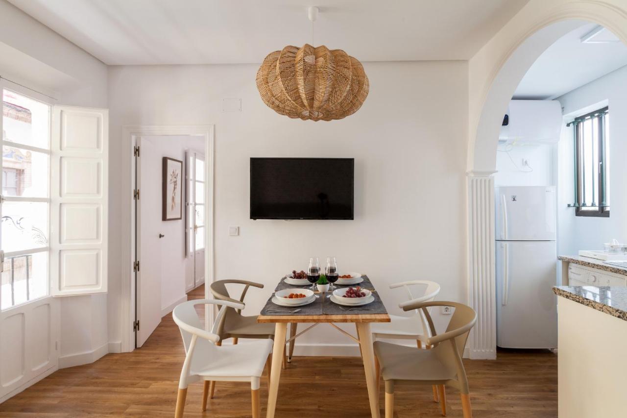 Green-Apartments San Francisco Севиля Екстериор снимка