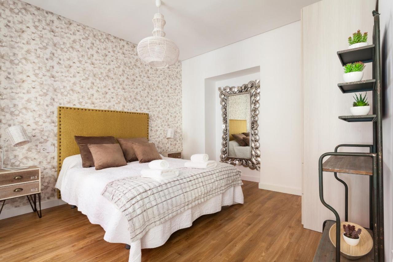 Green-Apartments San Francisco Севиля Екстериор снимка